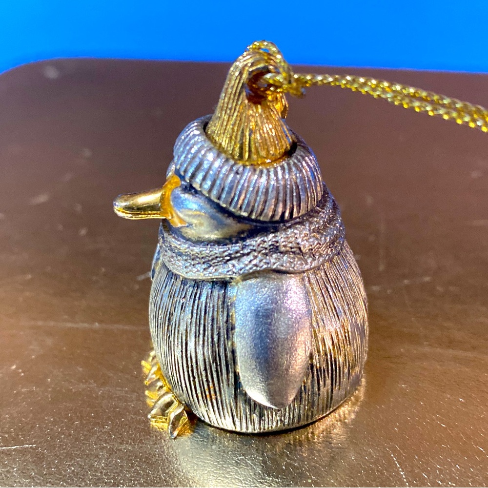 CUTE PENGUIN BELL CHRISTMAS HOLIDAY ORNAMENT WEARING HAT & SCARF 1.75” UNIQUE